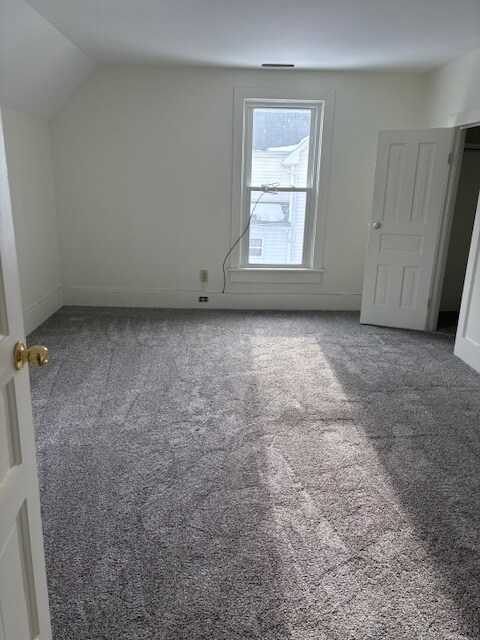 Building Photo - 628 N Sandusky St