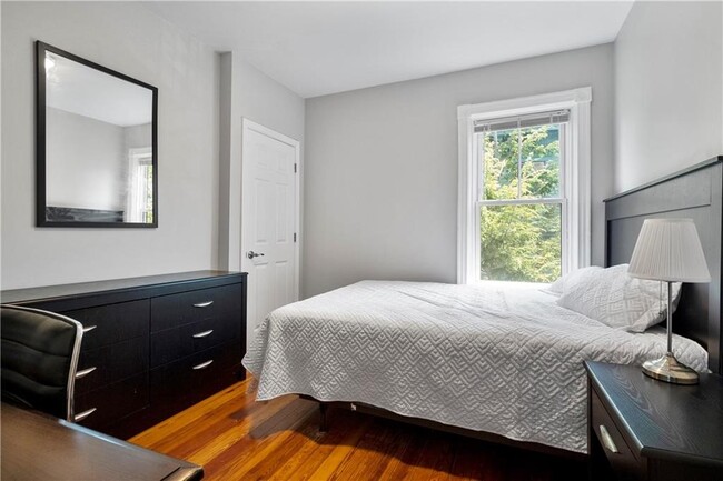 Building Photo - 171 Prospect St