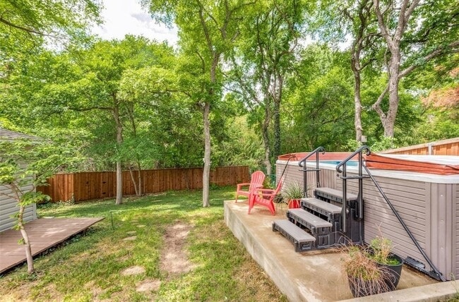 Building Photo - 8053 Claremont Dr