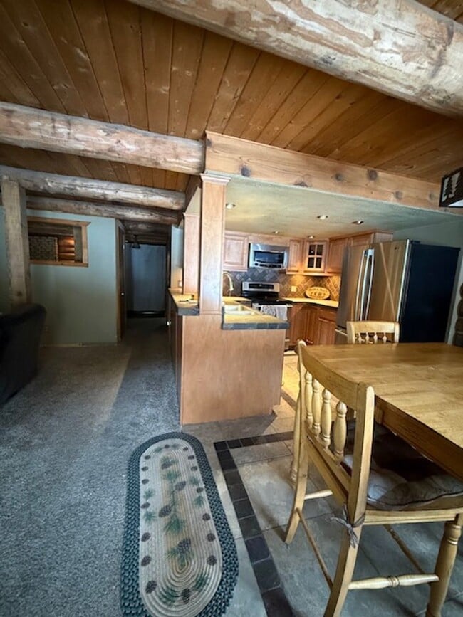 Building Photo - Spacious 3BD + Loft Log Home in June Lake | 2,200 SF | Rustic Charm & Privacy – $3,200/Month