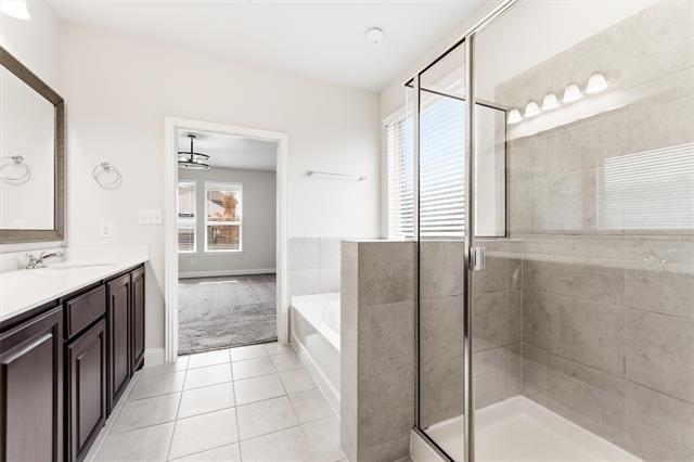 Building Photo - 5649 Salt Springs Dr