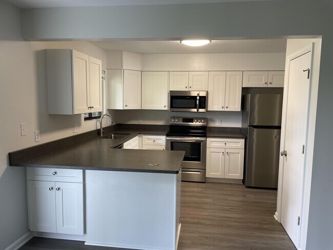 Building Photo - 159 Harvest Dr