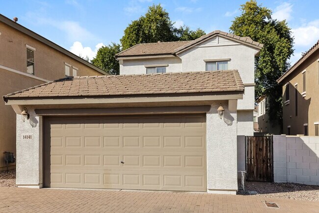 Building Photo - 14141 W Country Gables Dr