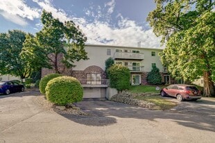Building Photo - Westbriar Apartments