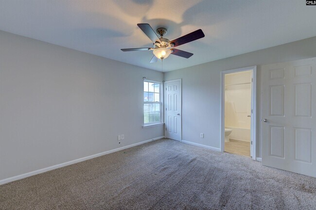 Building Photo - 628 Candytuft Ln