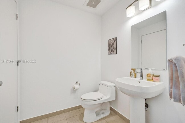 Building Photo - 3301 NE 1st Ave