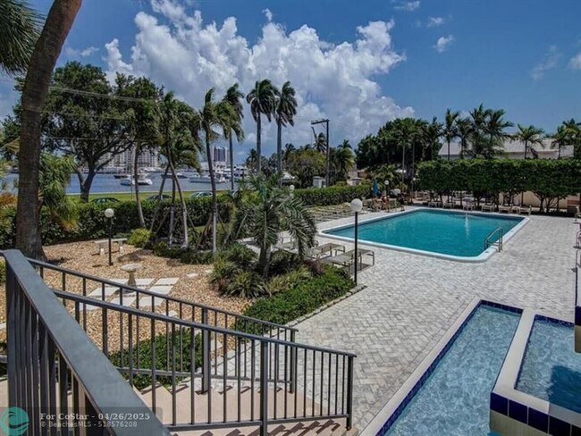 Building Photo - 2500 E Las Olas Blvd