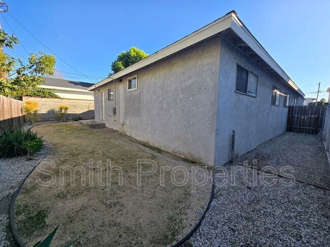 Building Photo - 2619 Mathews Ave