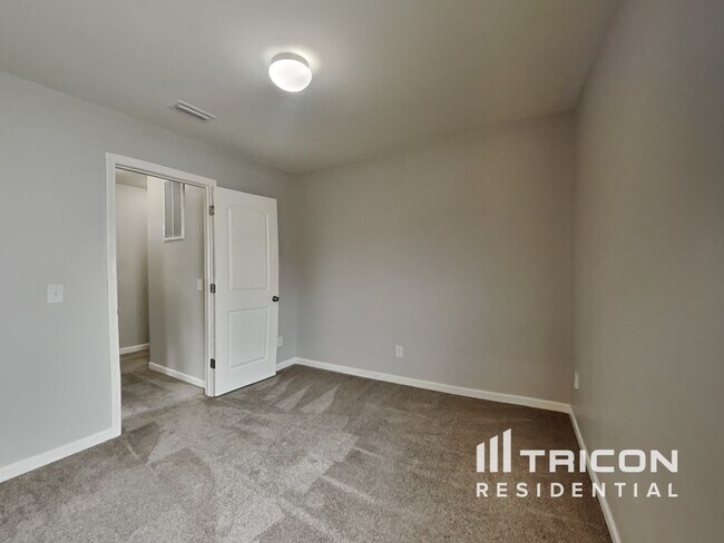 Building Photo - 4921 Bridgton Pl Dr