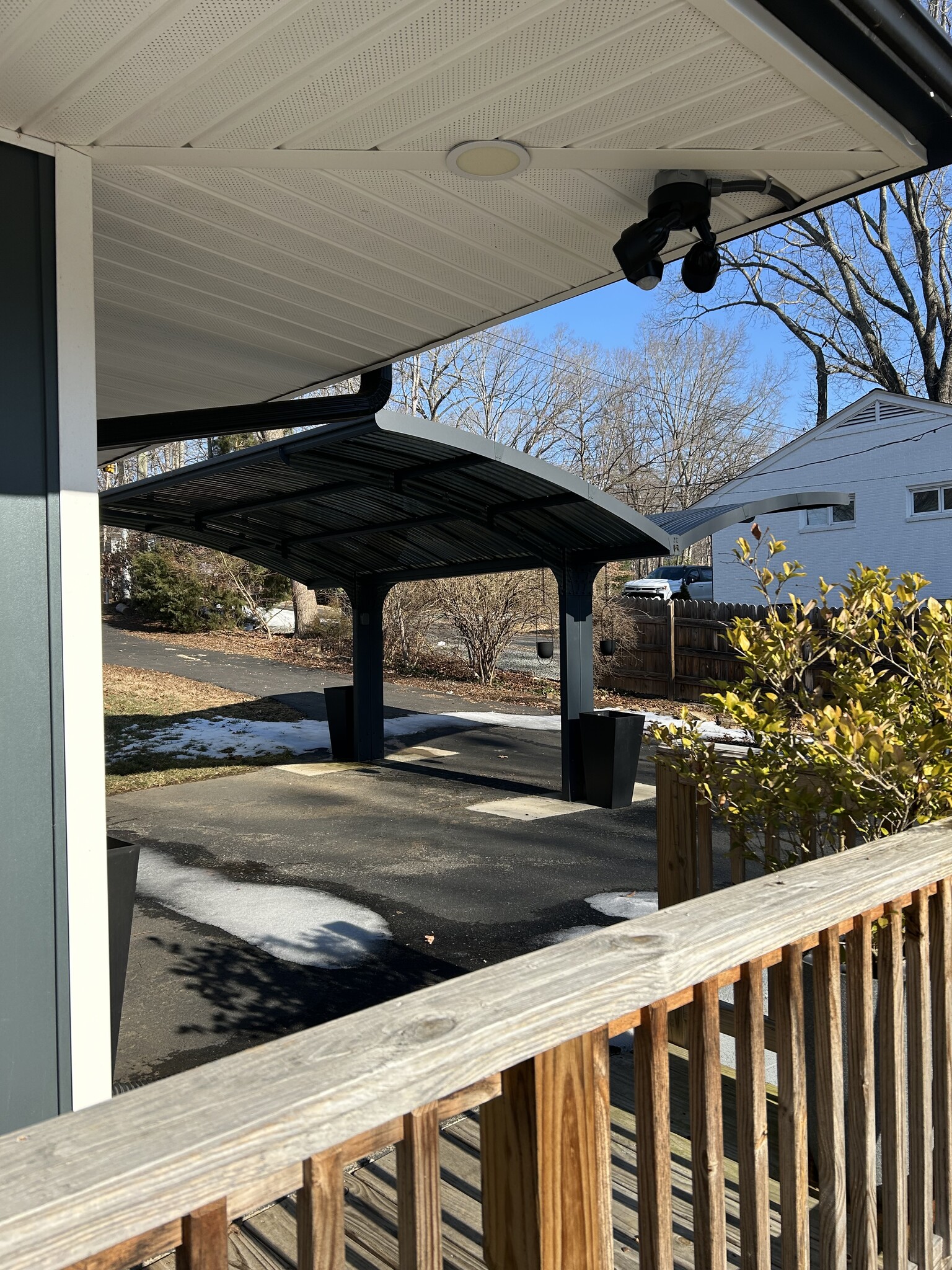 Parking space near entrance - 1007 N Peace Haven Rd