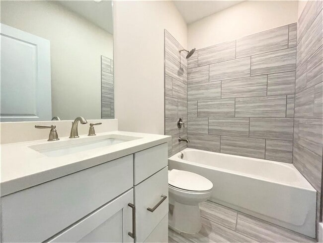 Building Photo - 892 Mayfield Rd