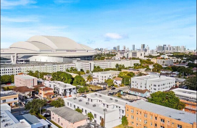 Building Photo - 1542 NW 2nd St