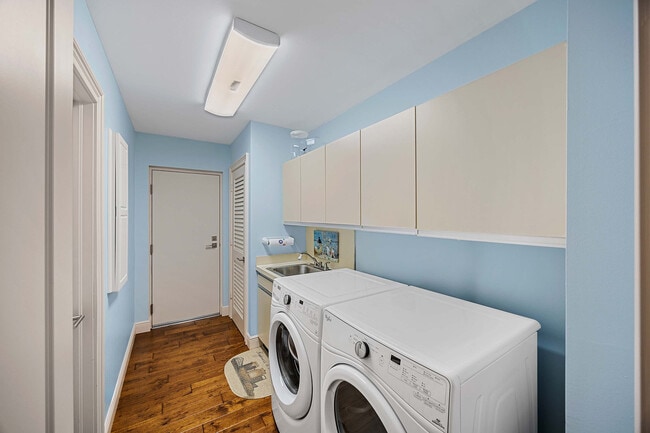 Building Photo - 4401 Gulf Shore Blvd N