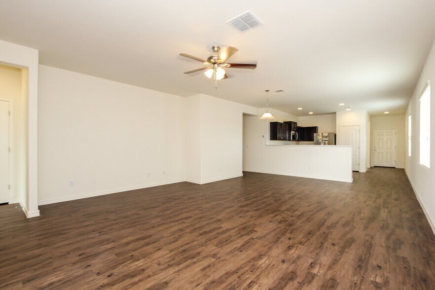 Building Photo - 4116 S 81st Dr