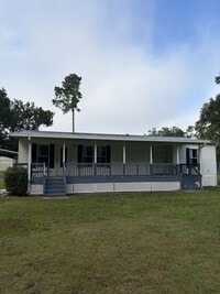 Building Photo - 120 SW McGriff Ln