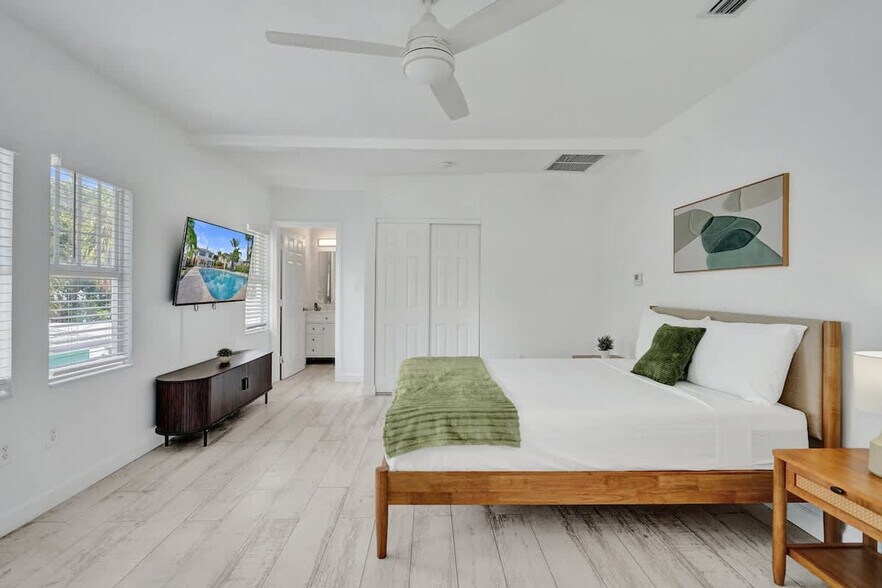 Building Photo - 901 N Federal Hwy