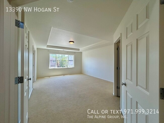 Building Photo - 13390 NW Hogan St