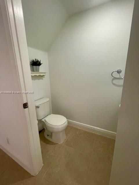 Building Photo - 7872 Sanibel Dr