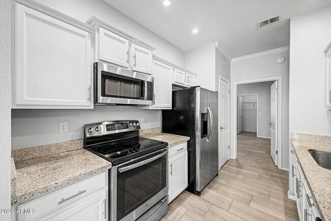 Building Photo - 7009 E Acoma Dr