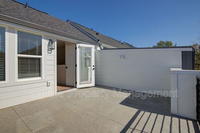 Building Photo - 5045 York Park Ln