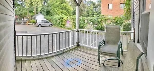 Building Photo - Spacious 2 BED 1 BATH close to Forest Hills Train Station