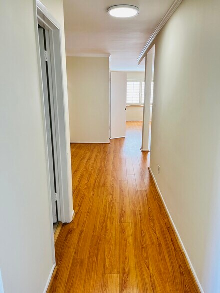 Building Photo - 12731 Pacific Ave