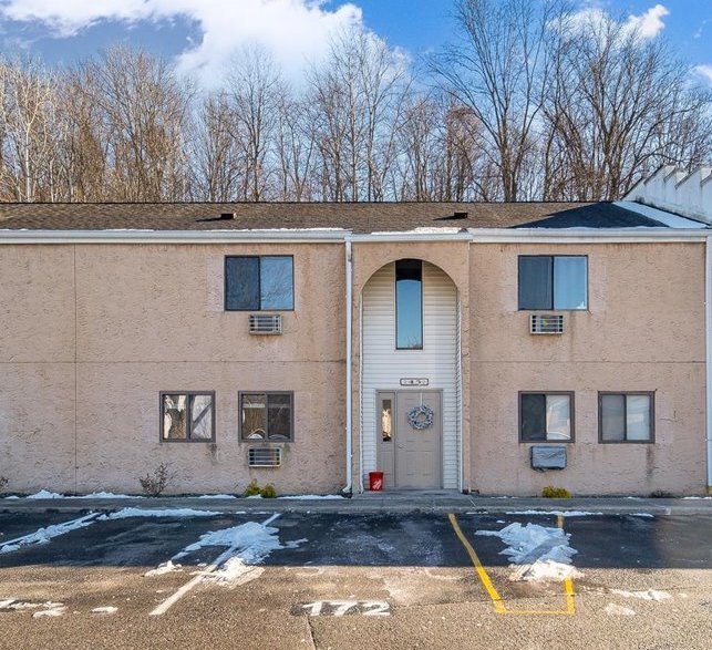 Building Photo - 45 Scarborough Ln