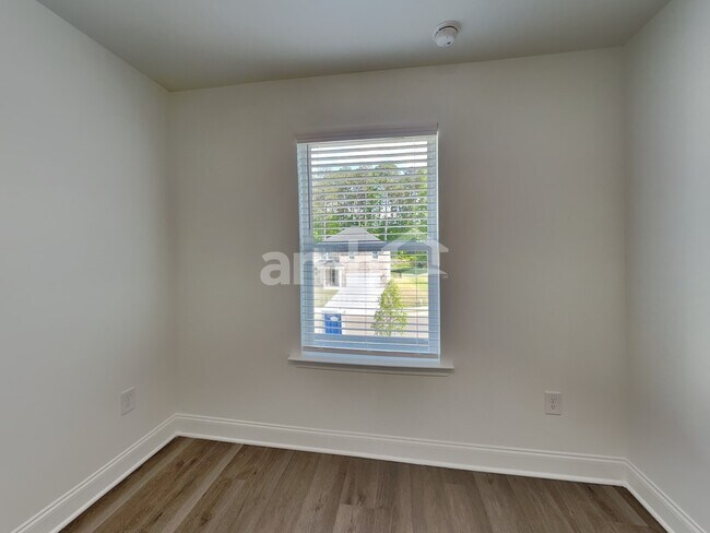 Building Photo - 1628 Aquamarine Dr
