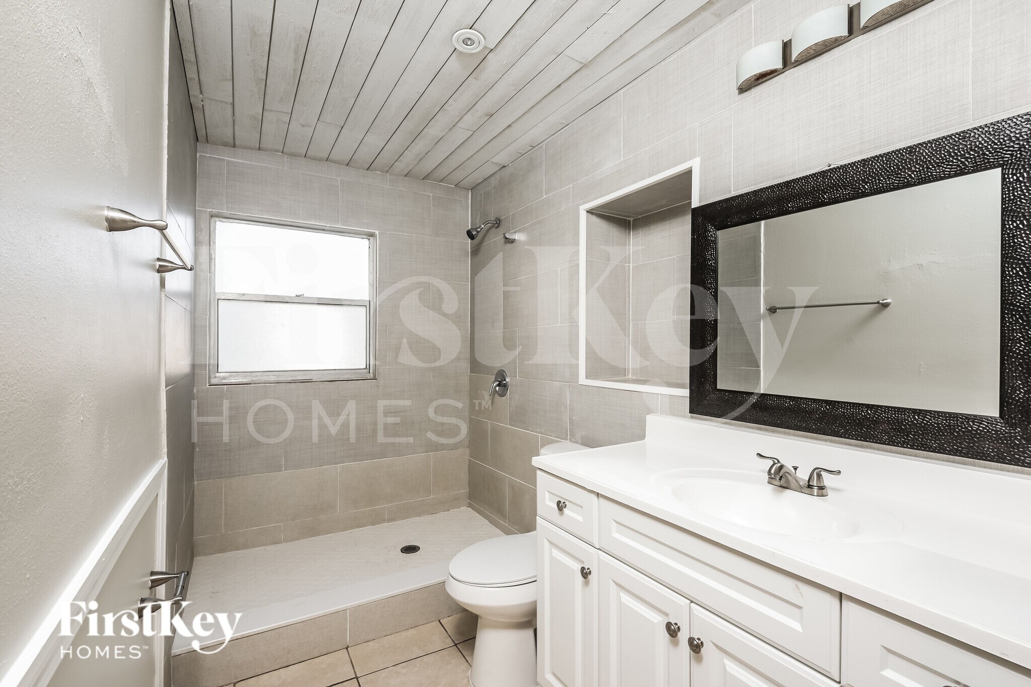 Building Photo - 3105 Barna Ave