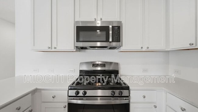 Building Photo - 9161 Luciano Pl