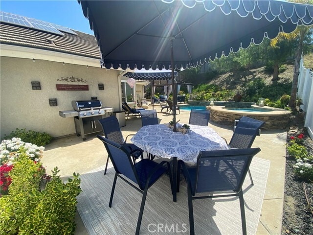 Building Photo - 25662 Cresta Loma