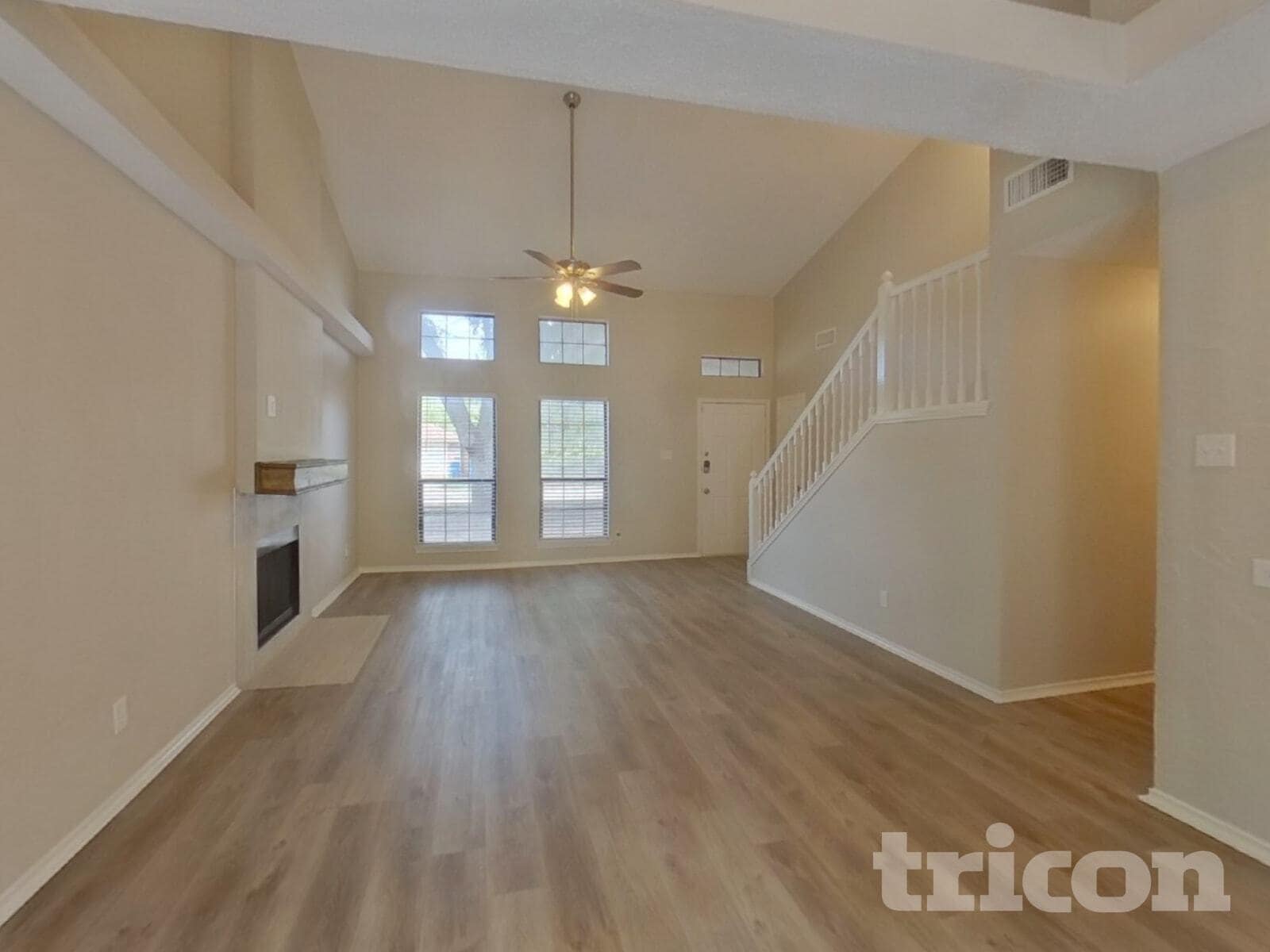 Building Photo - 837 Globe Ave