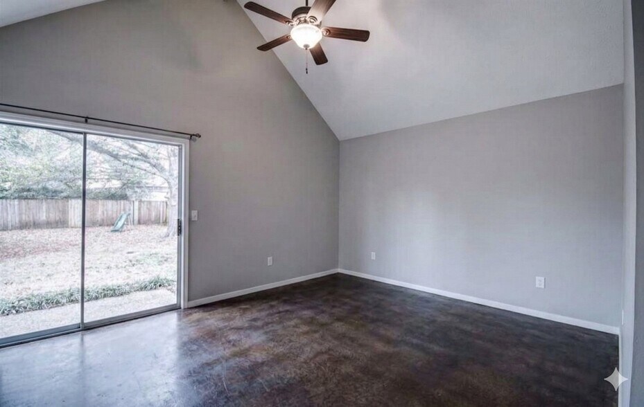 Building Photo - 193 Stonegate Dr