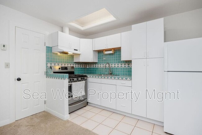 Building Photo - 754 Del Riego Ave