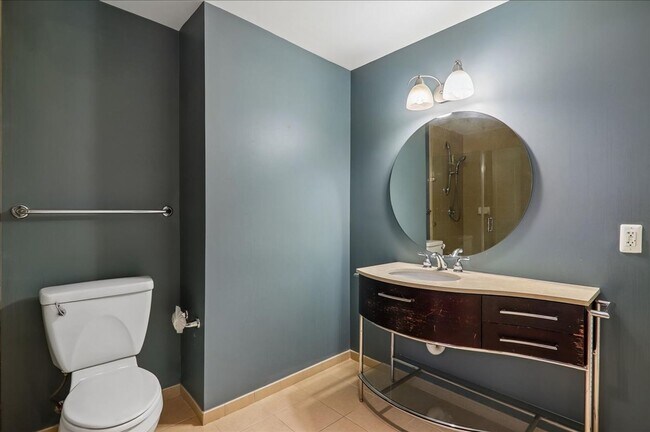 Building Photo - Unbeatable location, Contemporary 1 BD 1.5 BA in Adams Morgan with PARKING, private balcony and R...