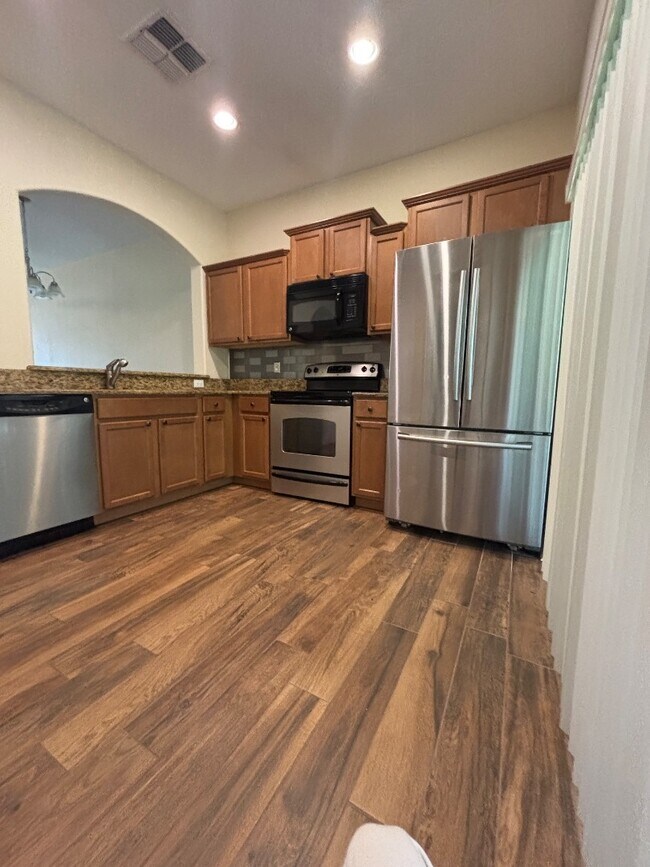 Building Photo - 4195 Winding Vine Dr