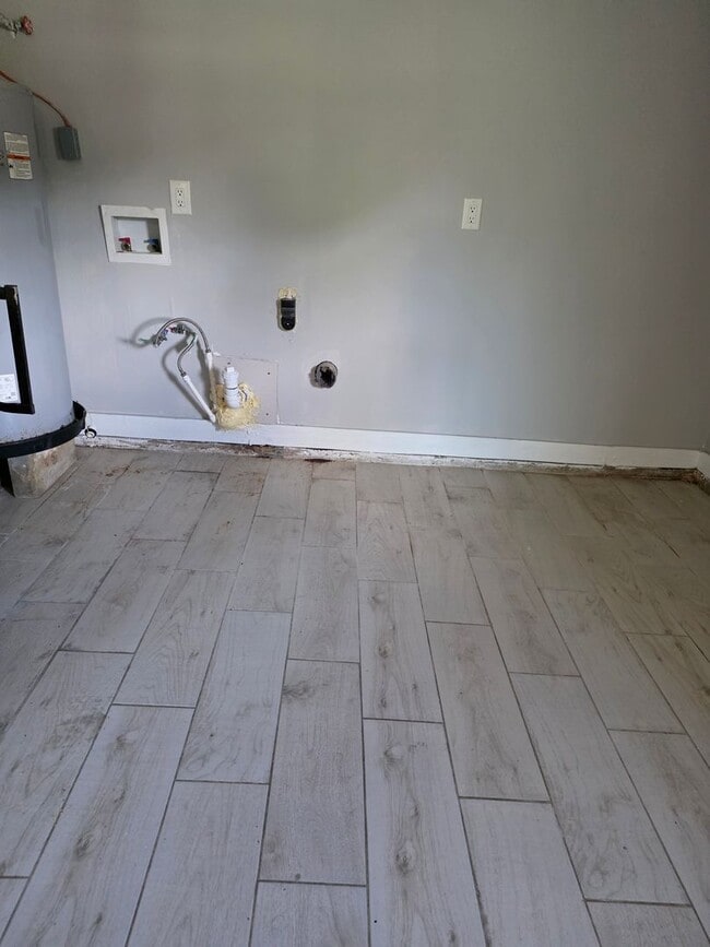 Building Photo - Gautier Property