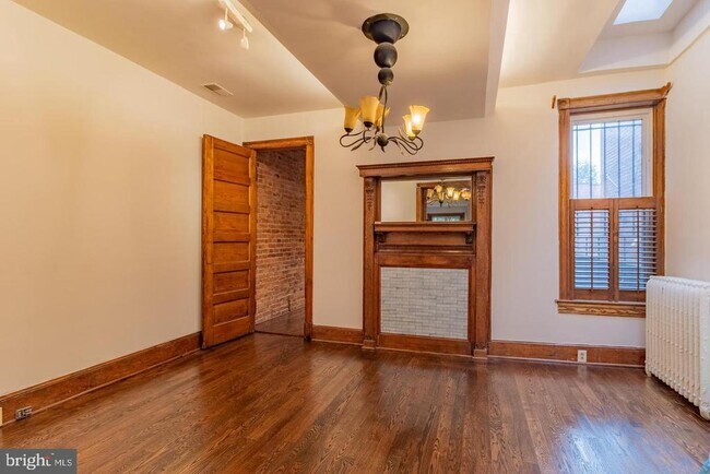 Building Photo - 1459 Chapin St NW