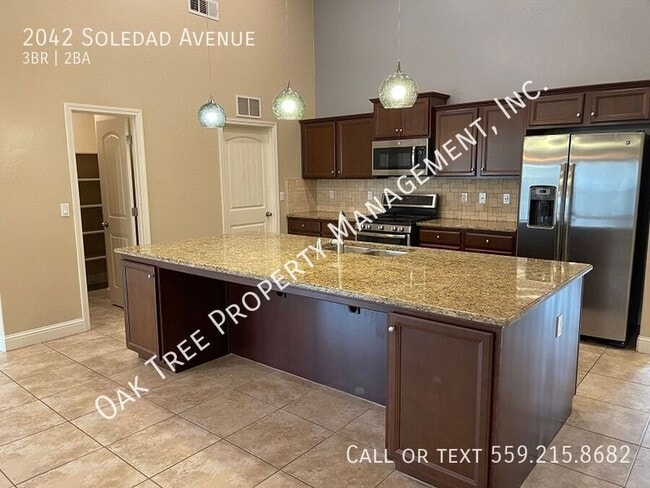 Building Photo - 2042 N Soledad Ave