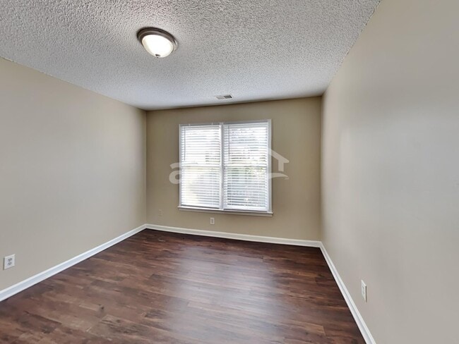 Building Photo - 3032 Crystal Gate Pl