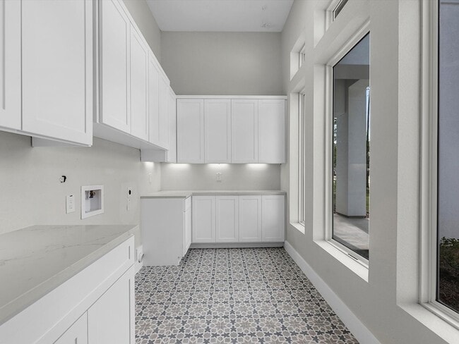 Building Photo - 887 Rd 660