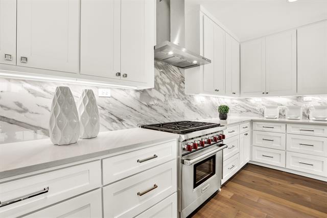 Building Photo - 4116 University Blvd