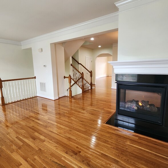 Building Photo - 7732 Water St