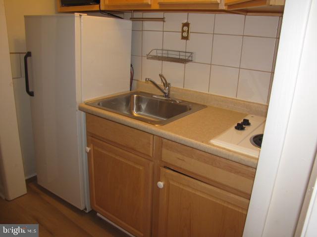 Building Photo - 2576 Tree House Dr