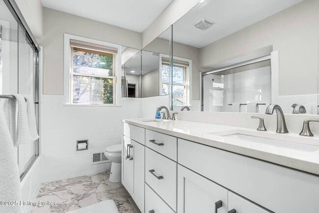 Building Photo - 1515 Vivian Ln