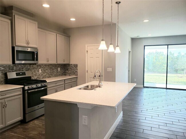 Building Photo - 6206 Colmar Pl