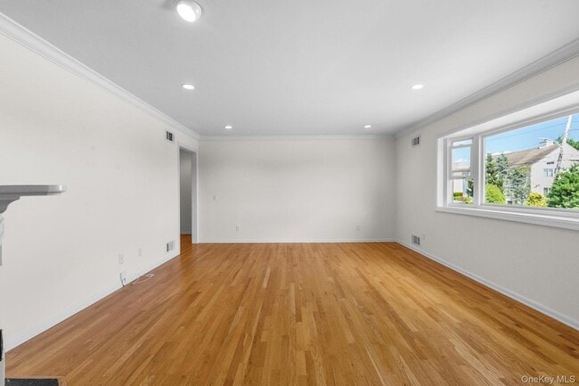 Building Photo - 46 Sylvan Rd