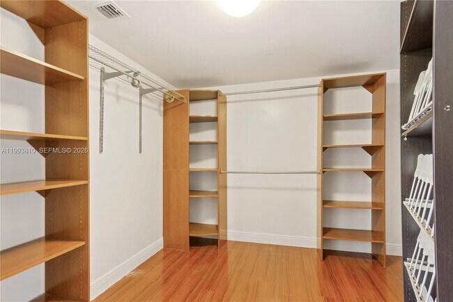 Building Photo - 1800 S Ocean Dr