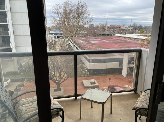 Building Photo - 1 Bedroom Condo in Downtown Tulsa! *Price ...