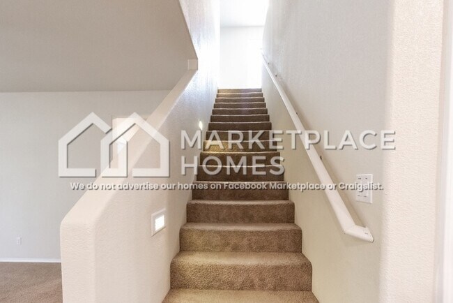 Building Photo - 3533 Wild Horse Rd NE